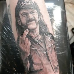 Lemmy portret tattoo